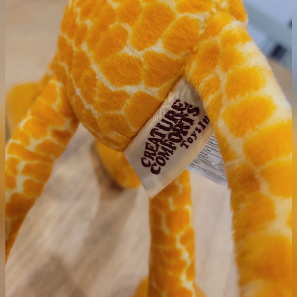 Creature comforts giraffe stuffy - Picture 4 of 6